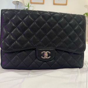 Jumbo single flap caviar Chanel bag